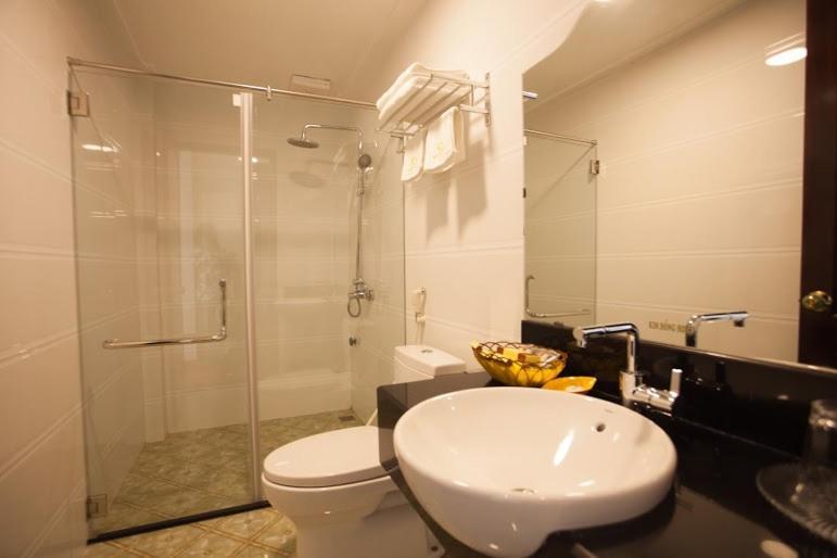 Khach San Kim Dong Hotel Hoang Nga Esterno foto