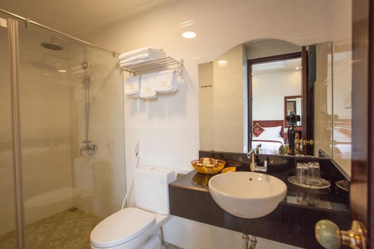 Khach San Kim Dong Hotel Hoang Nga Esterno foto